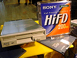 内蔵型HiFDドライブ