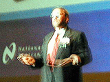 Brian L. Halla氏